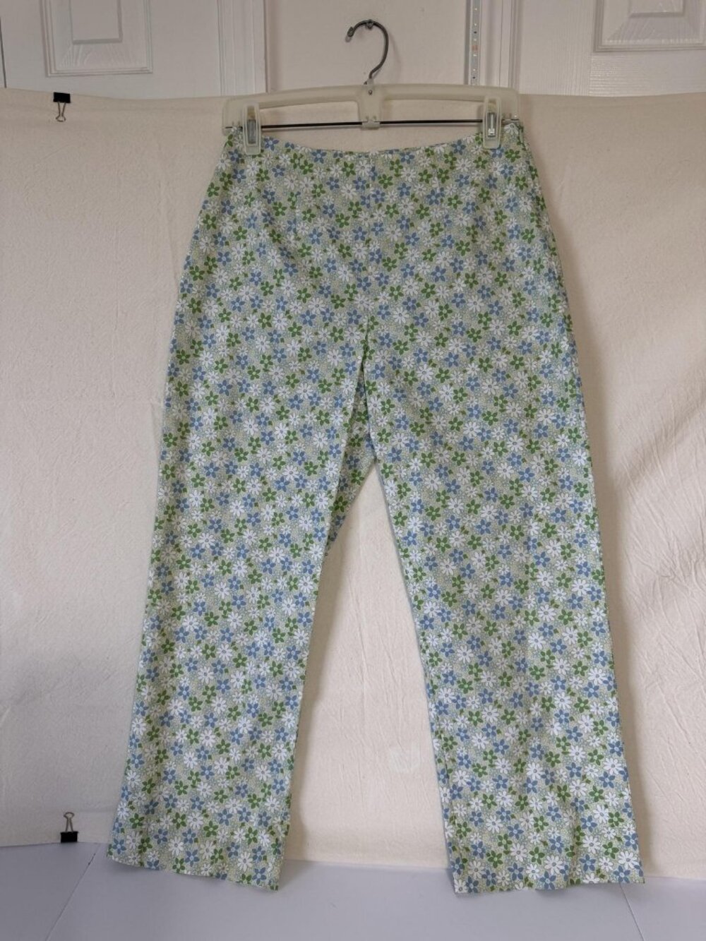 Tribeca Studio Capri Pants Womens 6 Multicolor Floral Print Flat Front Casual
